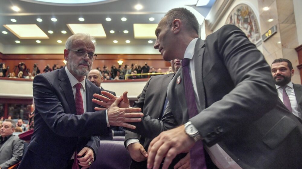 Novi premijer Severne Makedonije za zamenike zadržao iste ministre 1