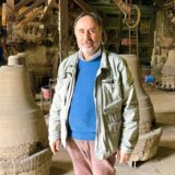 Pesma crkvenih zvona: Kako rast hrišćanstva u Africi spasava porodičnu firmu 12