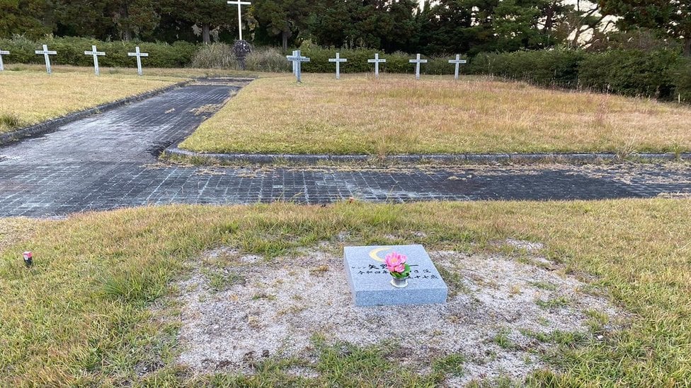 A Muslim grave in a Christian cemetery in Japan