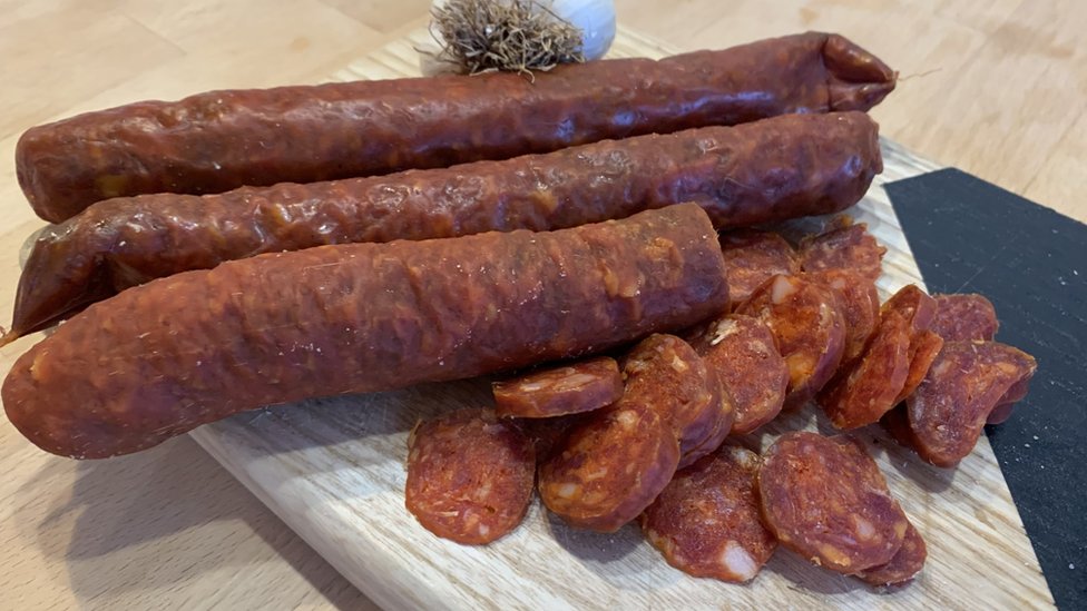 Trihineloza: Kako parazit vreba iz svinjskog mesa 1 Kobasice