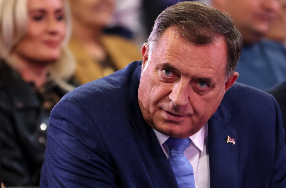 Bosna i Hercegovina: Milorad Dodik, od reformatora do antizapadnog populiste 3 Serb candidate for President of Republika Srpska Milorad Dodik of the Alliance of Independent Social Democrats (SNSD) attends a pre-election rally in Gradiska, Bosnia and Herzegovina, September 28, 2022.
