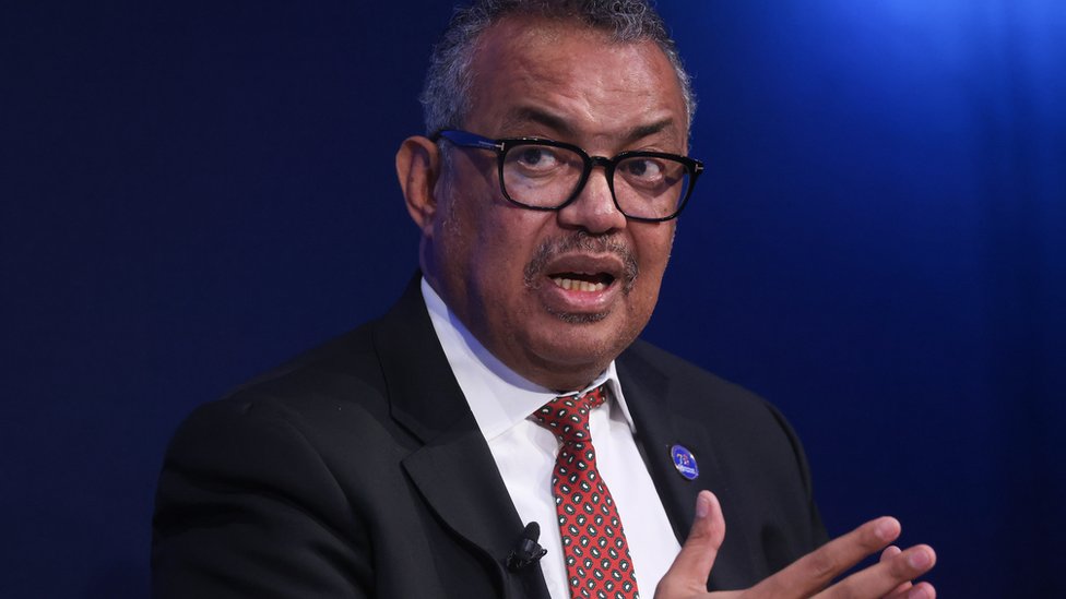 Zdravlje: Šta je „bolest iks" i kako se svet priprema za moguću novu pandemiju 2 WHO chief Dr Tedros Adhanom Ghebreyesus speaks at a World Economic Forum panel in Davos on 17 January 2024