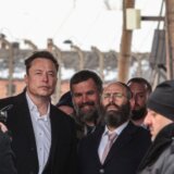 Antisemitizam i društvene mreže: Ilon Mask posetio logor smrti Aušvic posle kritika 2