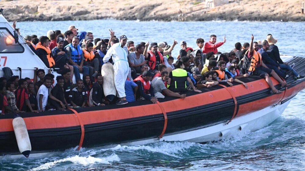 Further migrants arrive on Lampedusa island