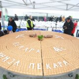 Česnica od 200 kg testa i sa 32 dukata ispred Hrama Svetog Save 6