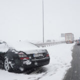 AMSS: Zbog snega vozači treba da budu oprezni na putevima u planinskim predelima 3