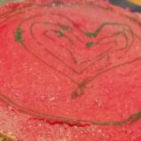 Vege recept: Veganska keks torta sa malinama 5