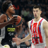 Aleksandar Vučić tvrdi: Ništa ne bi bilo od Partizana i Zvezde da nema države, od svih akcija skupljanja para za poreze dinar nisu uplatili 3