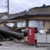 Nakon zemljotresa u Japanu oko 33.500 domaćinstava ostalo bez struje, četiri osobe poginule, hiljade provode noć u centrima za evakuaciju 6