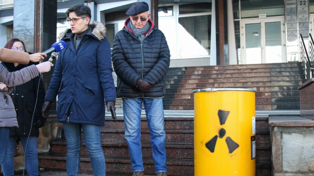 Lojpur (Solidarnost): "Nepostojeći ministar" Selaković da učini sve kako bi se zaštitili radnici aleksinačke fabrike "Magna" 1