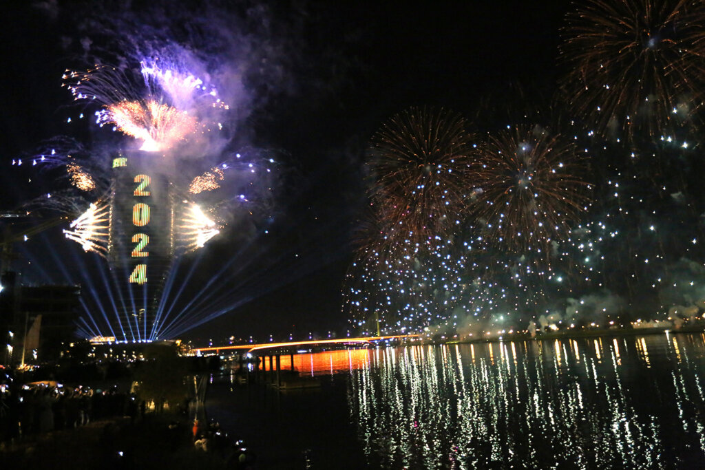 Još jedno u nizu propalih obećanja da neće biti novogodišnjeg vatrometa: Kako su Beograđani ipak gledali vatromet iz mnogih delova garada? 2