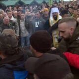 Potukli se pravoslavci na Cetinju, policija sprečila veći sukob (VIDEO) 6