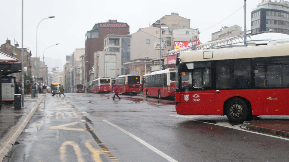 AMSS upozorio vozače: Oprez zbog poledice i proklizavanja 1