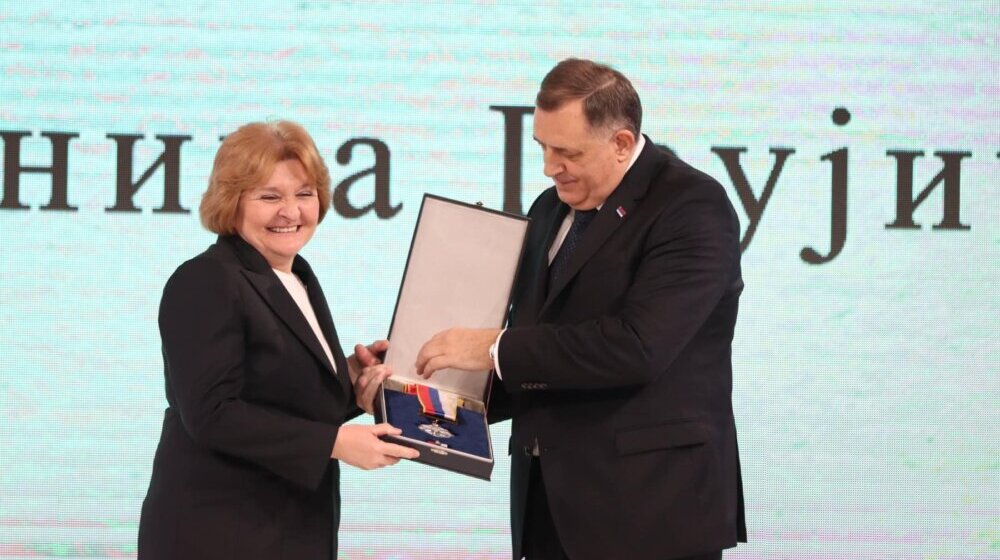 Od Danice Grujičić do Baje Malog Knindže: Koga je sve Dodik odlikovao za Dan Republike Srpske? 1