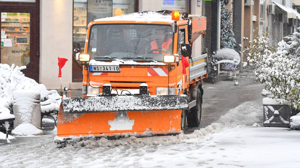 Svi putni pravci u Čačku i okolini očišćeni od snega i prohodni 9