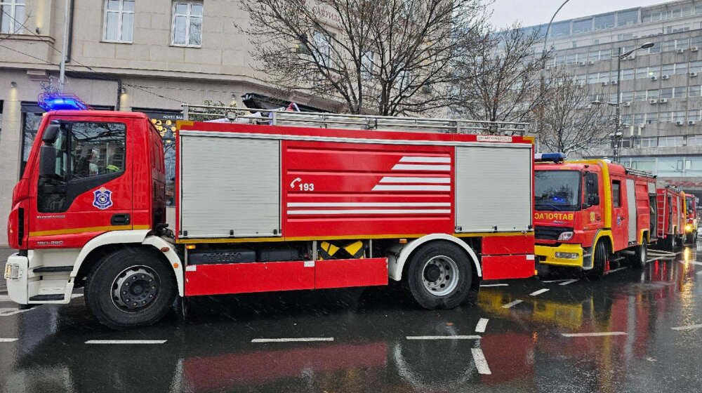 Požar u Resavskoj ulici u Beogradu, pronađeno telo 1