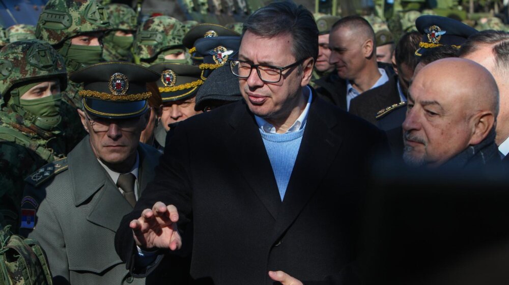 Vojni sindikat Srbije zatražio sastanak sa Vučićem povodom krize u odnosima predstavnika zaposlenih i menadžmenta vojske 1