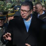 “Ostalo je još samo crkvu da preuzme”: Izmene Zakona o vojsci predviđaju da predsednik Srbije postane vrhovni komandant 1