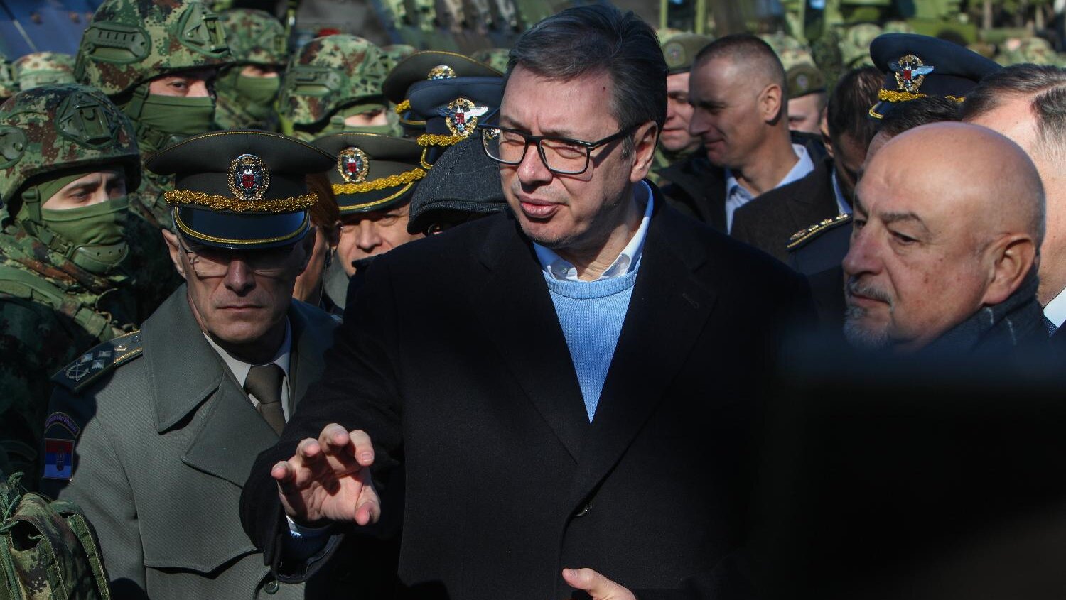 aleksandar vučić, vojni rok