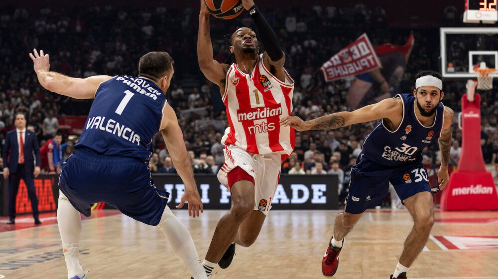 Zvezdin Smart ostao zatečen doživljenim na večitom derbiju: Letele su flaše protiv Partizana, staklo po parketu - to ne radimo u Americi 1