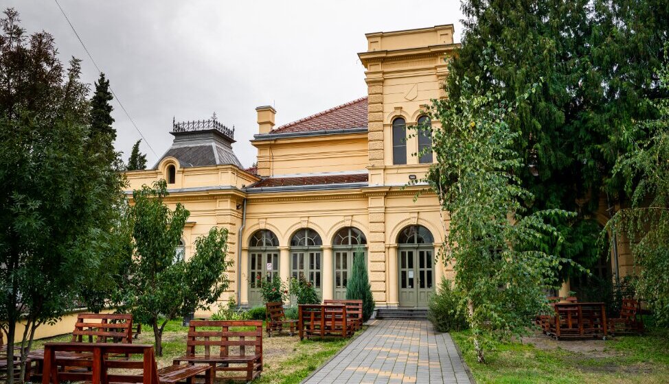 Izložba "DaNS danas": Godišnji prikaz stvaralaštva novosadskih arhitekata u Kulturnoj stanici Eđšeg 1