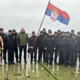 Zaposleni u četiri kazneno-popravna zavoda plivali za časni krst 5