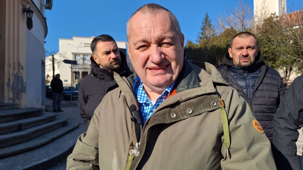Budimo solidarni sa Goranom Ješićem, herojem protesta: Srđan Milivojević povodom hapšenja u Novom Sadu 1
