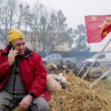 Francuski farmeri nastavili blokadu puteva 8