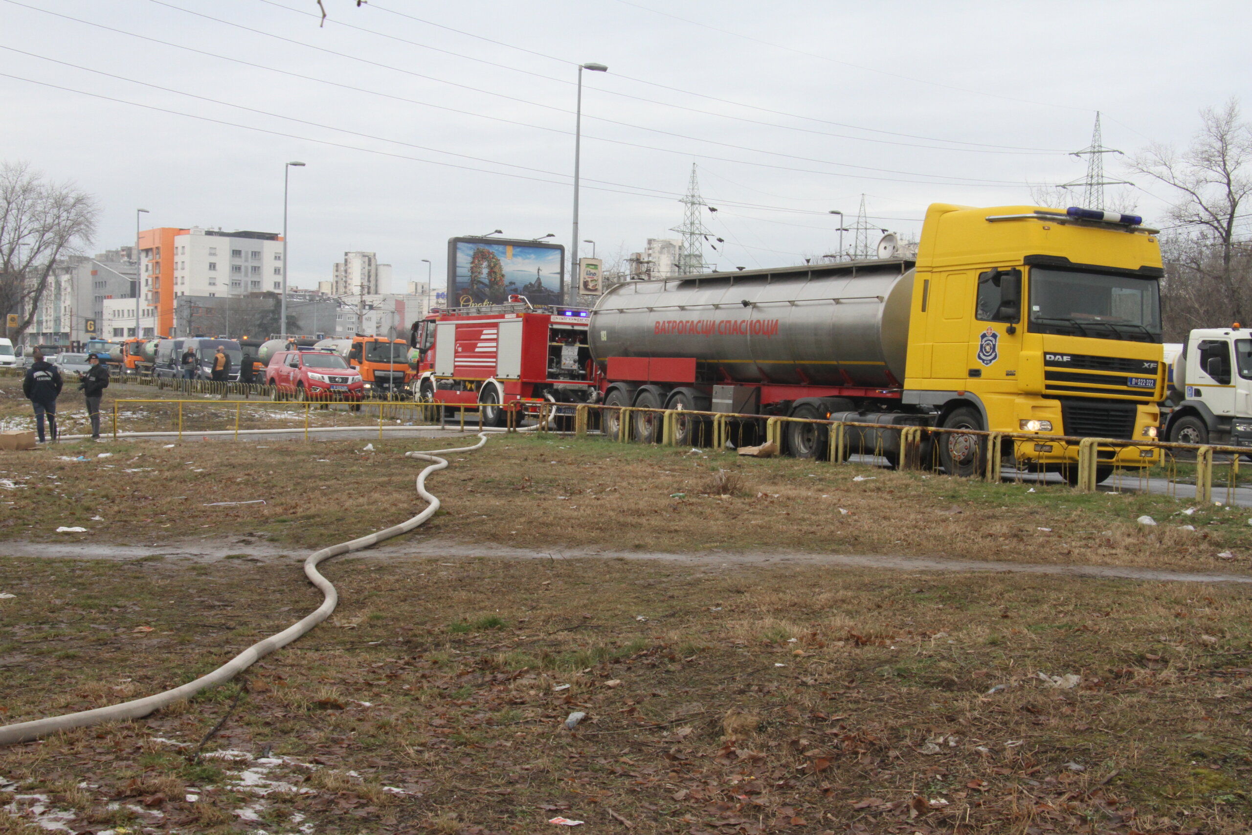 Reporter Danasa u Bloku 70: Da li drugi požar u Tržnom centru na Novom Beogradu znači da više nećemo ići "kod Kineza"? (FOTO) 3