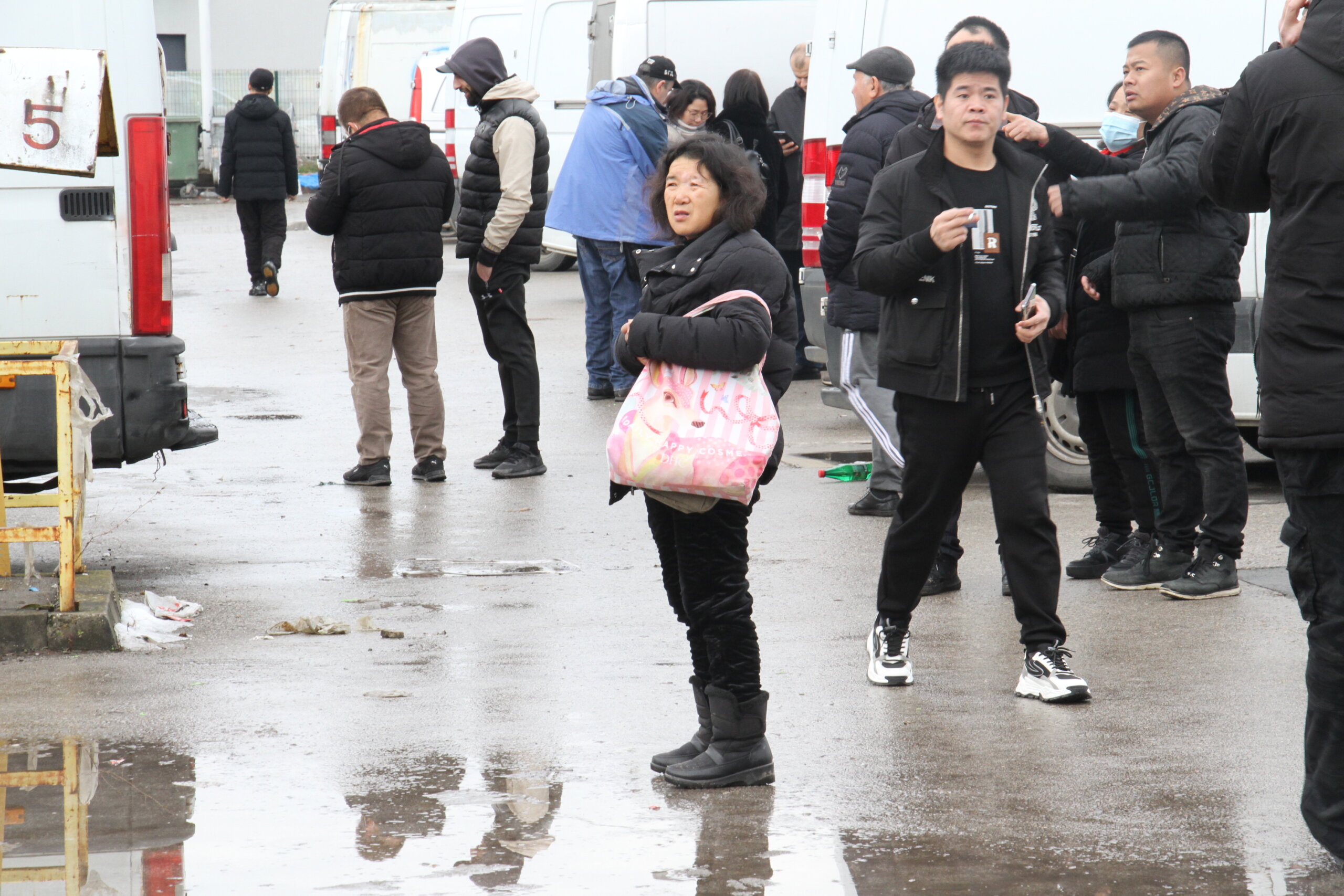 Reporter Danasa u Bloku 70: Da li drugi požar u Tržnom centru na Novom Beogradu znači da više nećemo ići "kod Kineza"? (FOTO) 6