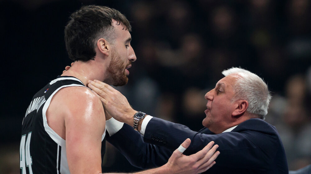 Kaminski besneo zbog izmene, Obradović oštro reagovao (VIDEO) 1