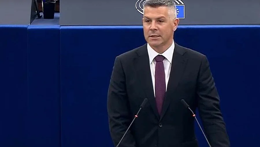 Odbor Evropskog parlamenta podržao ukidanje viza za Srbe sa Kosova 1