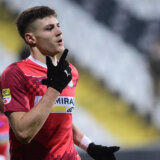 Klub iz Novog Beograda zaradio više od pet miliona evra od prodaje mladog reprezentativca Srbije: Čelsi preko Strazbura kupio tinejdžera iz IMT 9