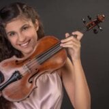 Prvi nastup imala je sa sedam godina, sada Lana Zorjan, mlada violinistkinja, nastupa u Narodnom muzeju 2