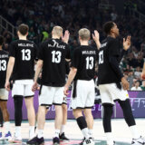 Panatinaikos i Partizan se oprostili od Dejana Milojevića minutom ćutanja, crno-belih na teren izašli u majicama sa likom i brojem bivšeg kapitena 12