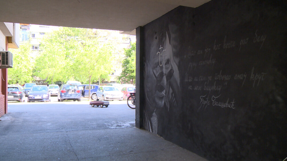 Mural posvećen Balaševiću u Novom Sadu ponovo išaran šovinističkim grafitima 1