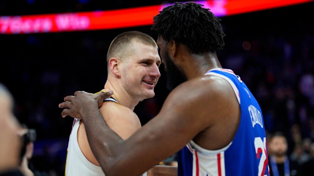 Embid otkrio šta je šapnuo Jokiću posle utakmice 1