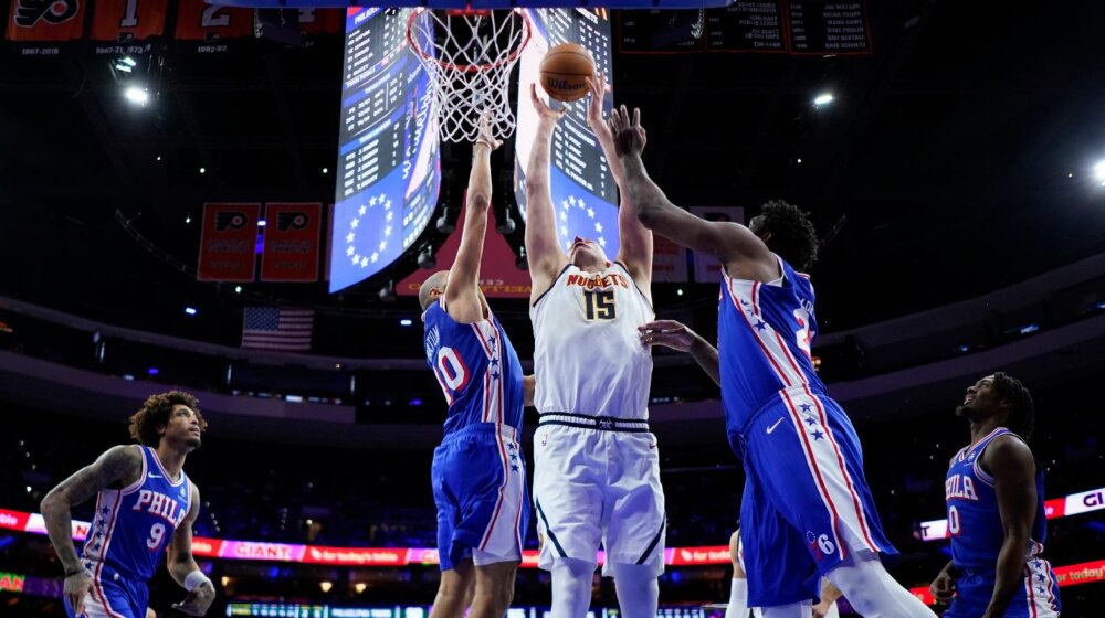 Denver izgubio od Filadelfije, 25 poena Jokića i 41 poen Embida 1