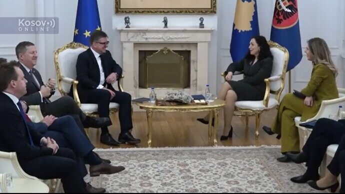 Lajčak se sastao sa Osmani, sledi susret sa Kurtijem 1