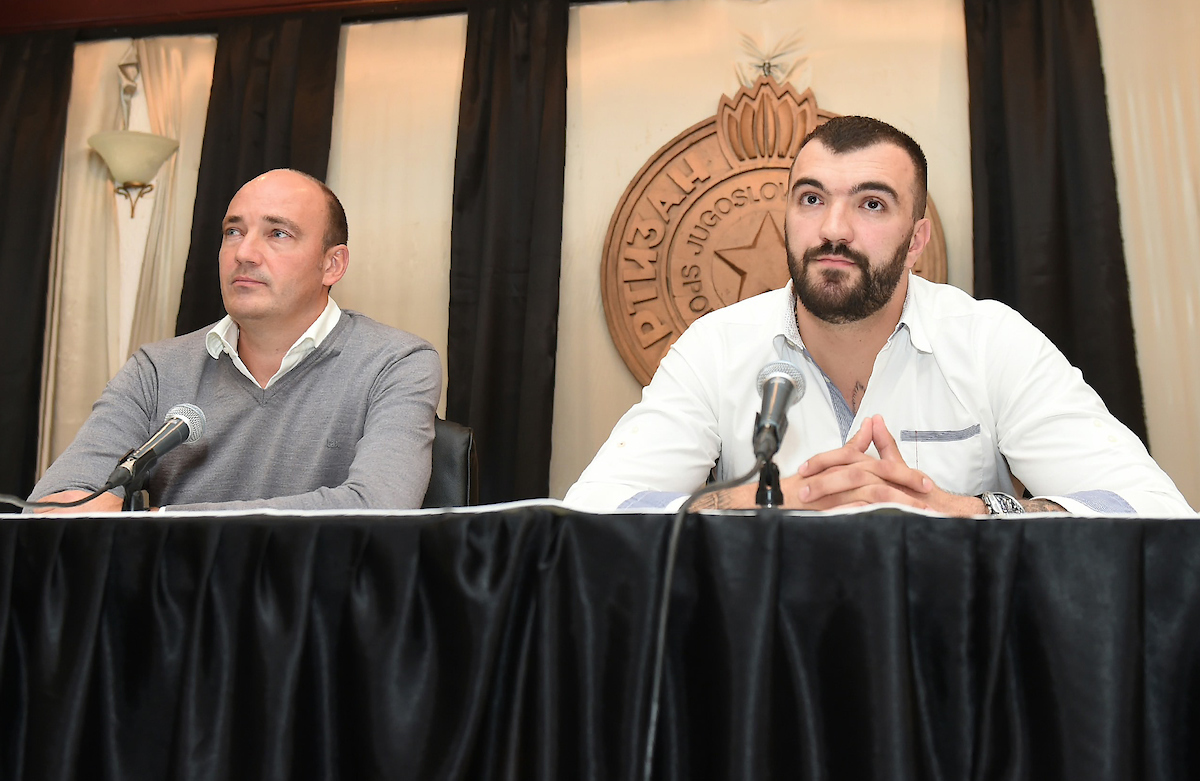 Crno-beli neće ostati bez MTS-a na poleđini dresa, to je samo gluva telefonija: Kako Partizan legne na rudu kad jedan poziv promeni sve? 4