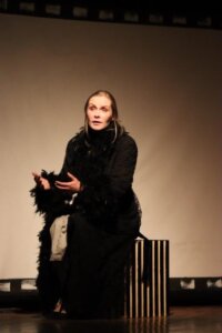 Tragična ljubavna priča Lide Barove koja je volela Gebelsa: Predstava "Film koji nisam snimila" gostuje u Bitef teatru 3 Tragična ljubavna priča Lide Barove koja je volela Gebelsa: Predstava "Film koji nisam snimila" gostuje u Bitef teatru 3