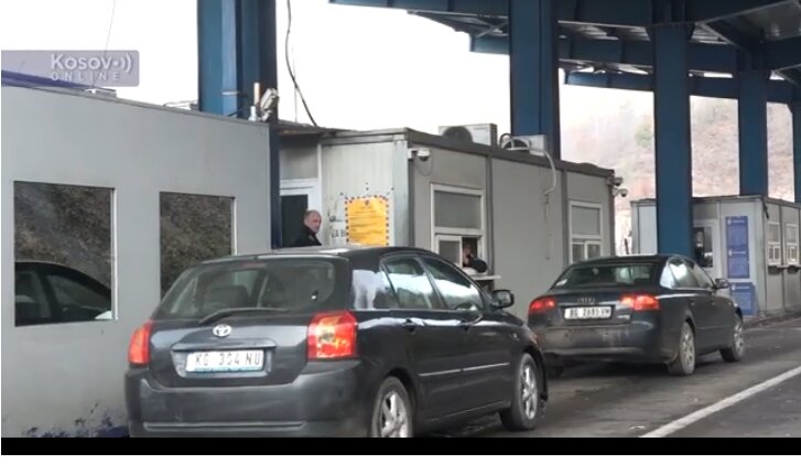 Na Jarinju prošao prvi putnički automobil sa RKS oznakama bez stikera 1