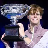 Siner imao sve što Đoković nije: Italijanski teniser posle velikog preokreta pobedio Danila Medvedeva u finalu Australijan opena 1