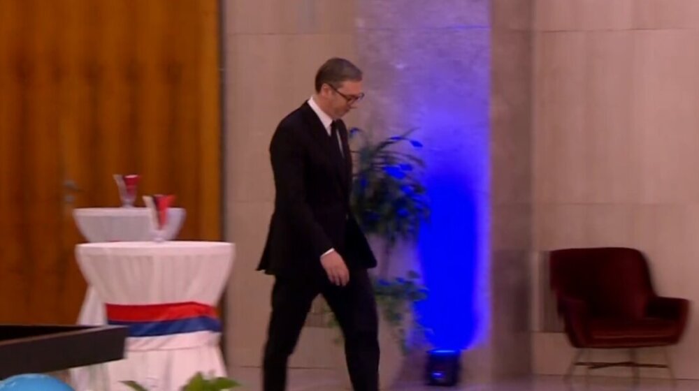 Šta je to u ljudskom biću što ga vodi ka Vučiću 1