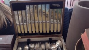 Carina: U prtljagu jednog putnika na Horgošu 300 srebrnih antikviteta