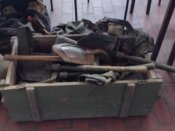 Prošlost na dlanu, nema šta nema - od dedine sablje do nemačkog šlema: Sajam kolekcionarstva i antikviteta u Kragujevcu (FOTO) 13