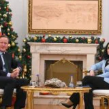 Britanski ambasador u Prištini: Poseta Kamerona potvrđuje našu podršku kosovskom suverenitetu 5