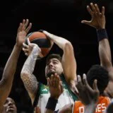 Vlasnik Panatinaikosa ogorčen posle meča u Valensiji: Sudi nam Bodirogina mafija 5