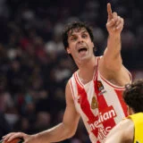 Zvezda bez pet igrača protiv Barselone 5