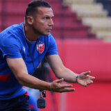 Bahar pred klupom klonule izraelske reprezentacije, Zvezda iščekuje rasplet 5